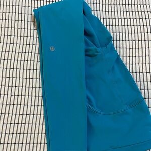 Lululemon size zero blue leggings
